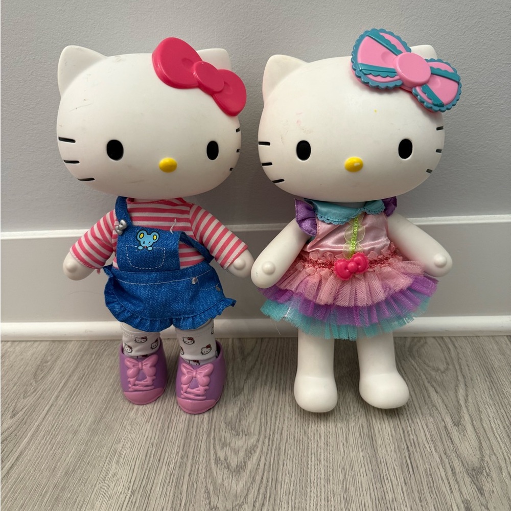 Hello Kitty Fashion Doll Pair with Pink and Blue Outfits